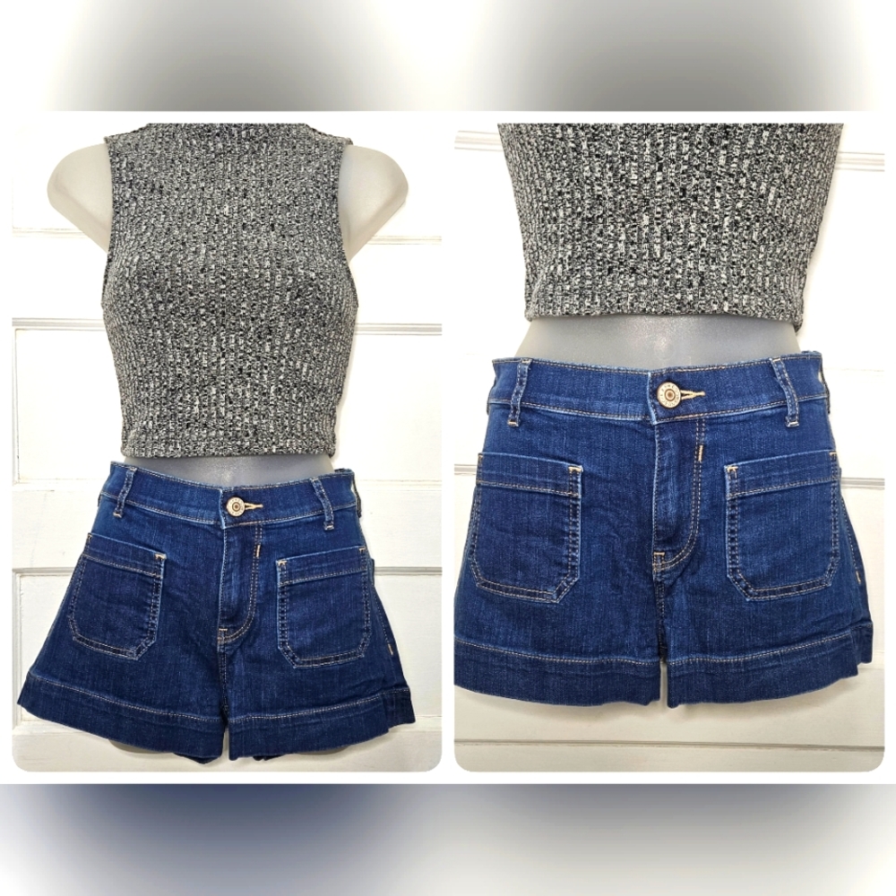 Express 2 Front Flat Pockets Jeans Denim Shorts Mid Rise Sz 0